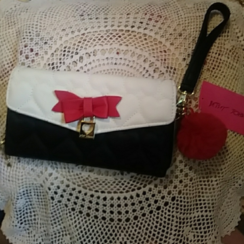 Wristlet.